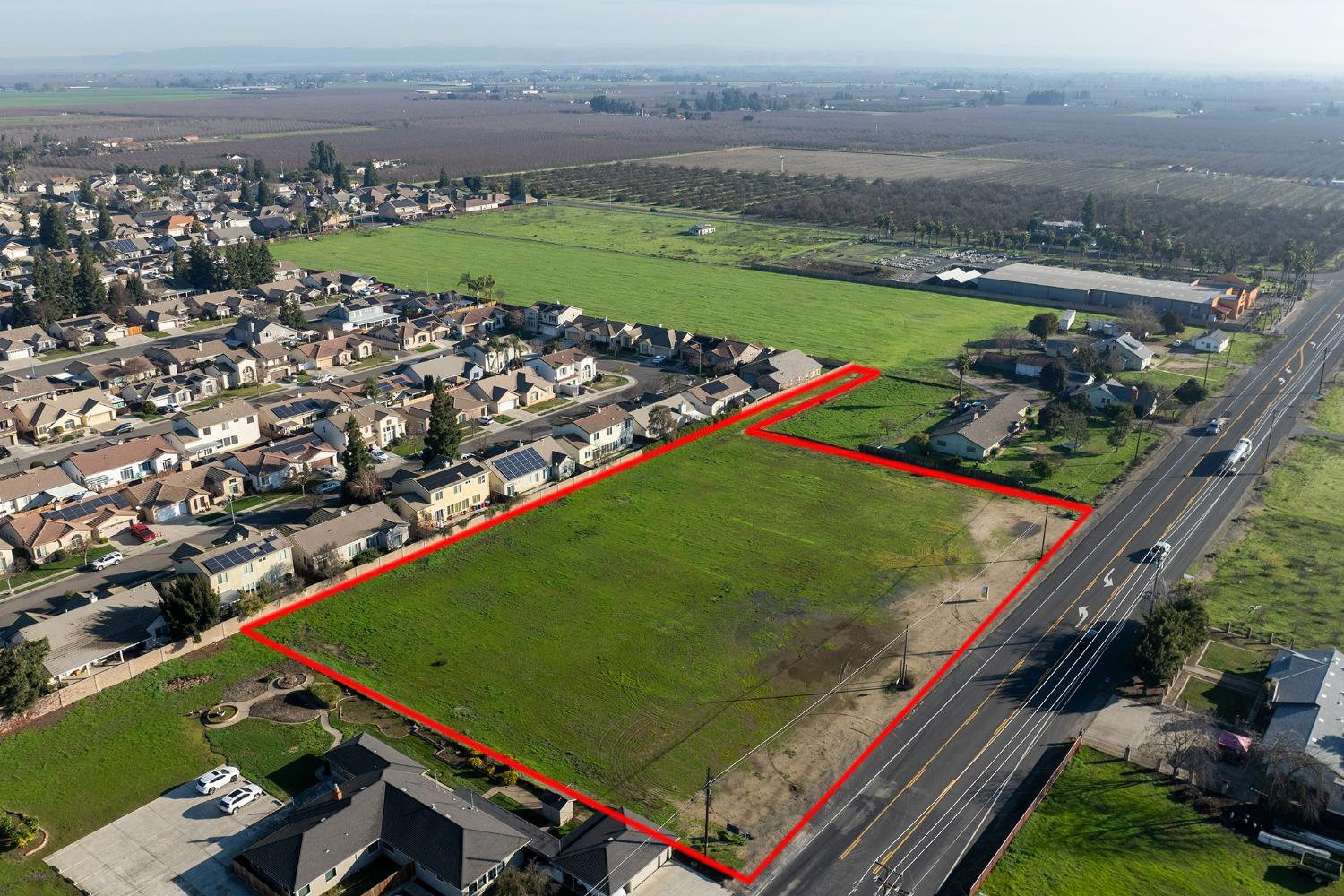 1 Jackson Ave, Escalon, CA 95320