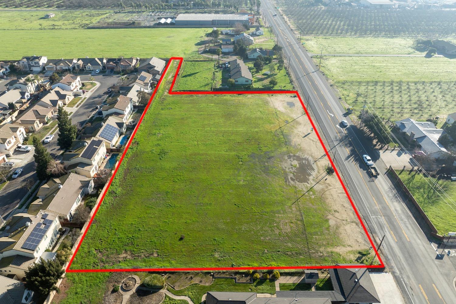 1 Jackson Ave, Escalon, CA 95320