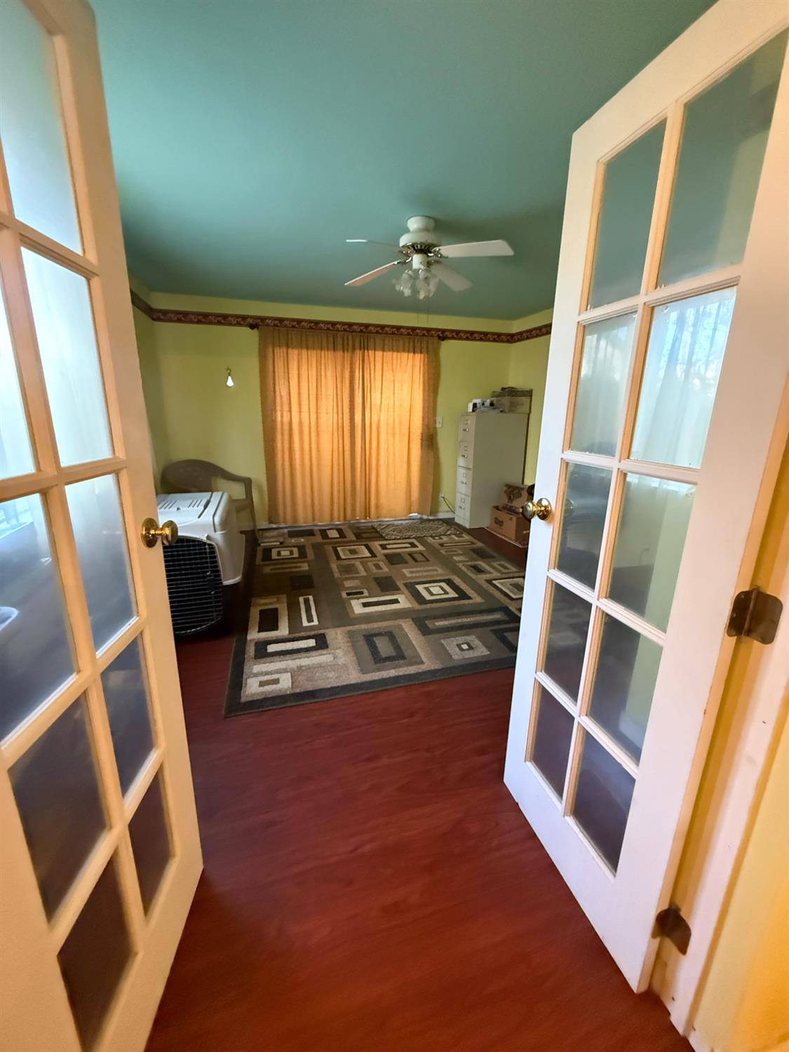 558 Cedarwood Ct, Los Banos, CA 93635