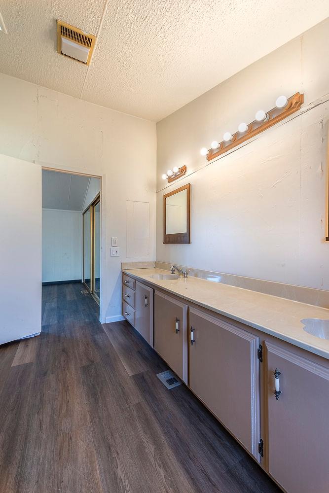 27062 Road 400, Madera, CA 93636