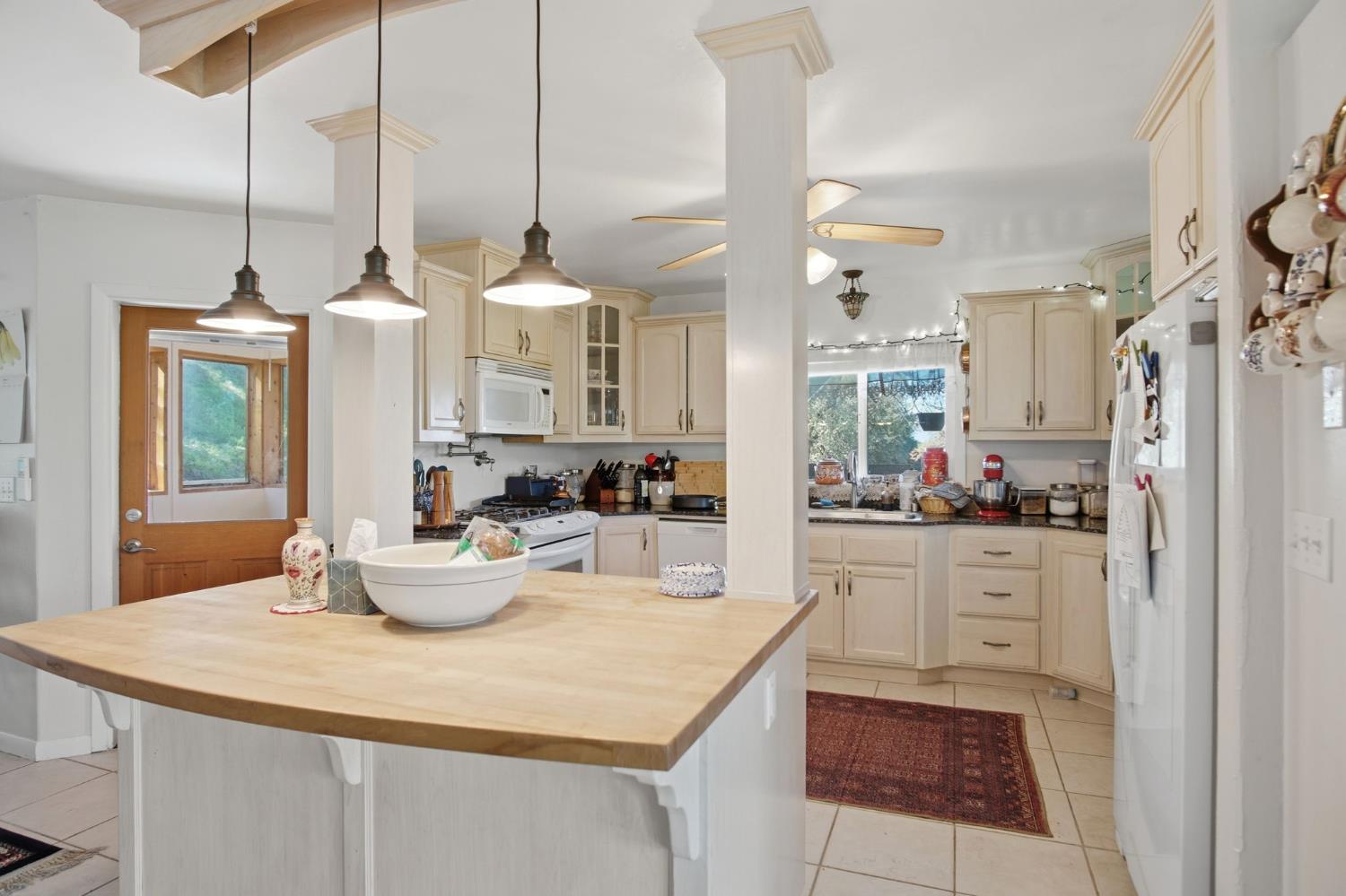 5769 Clouds Rest, Mariposa, CA 95338