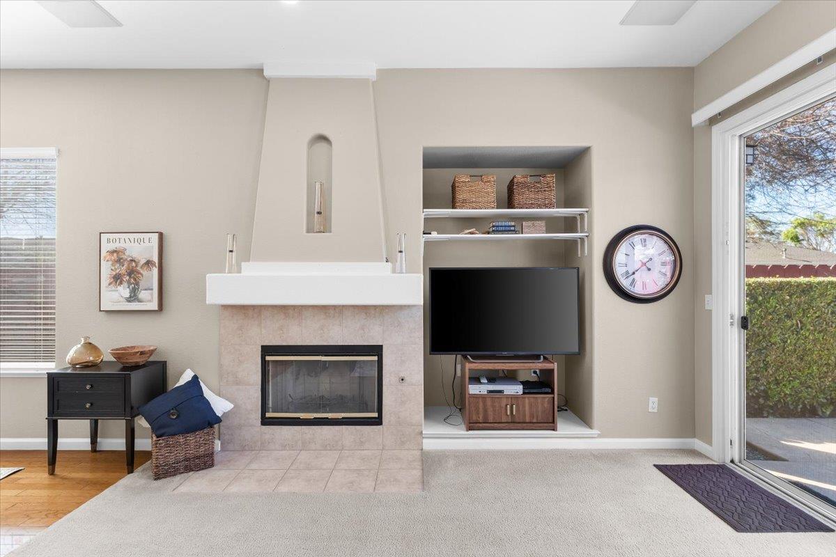 710 Almondcrest St, Oakdale, CA 95361