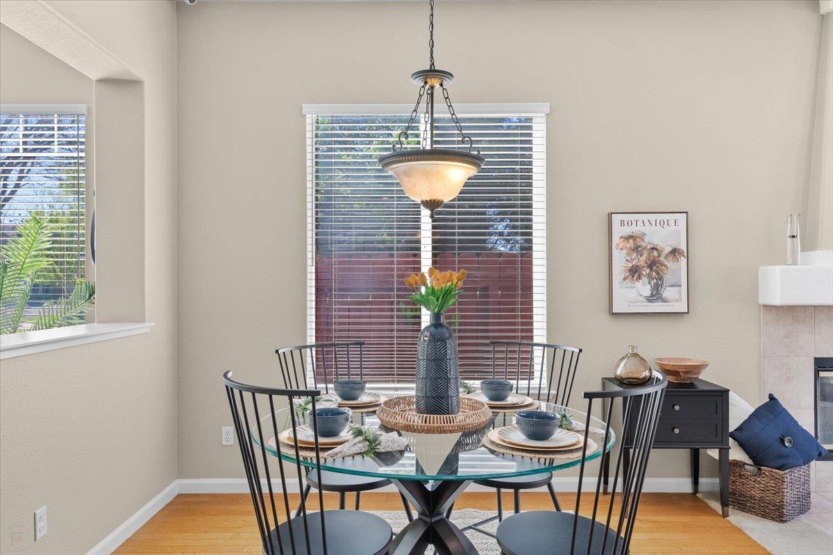 710 Almondcrest St, Oakdale, CA 95361