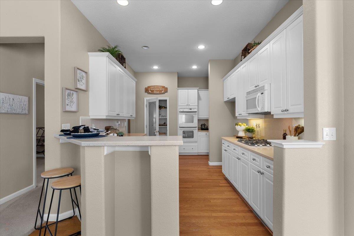 710 Almondcrest St, Oakdale, CA 95361