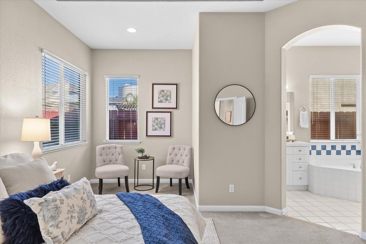 710 Almondcrest St, Oakdale, CA 95361