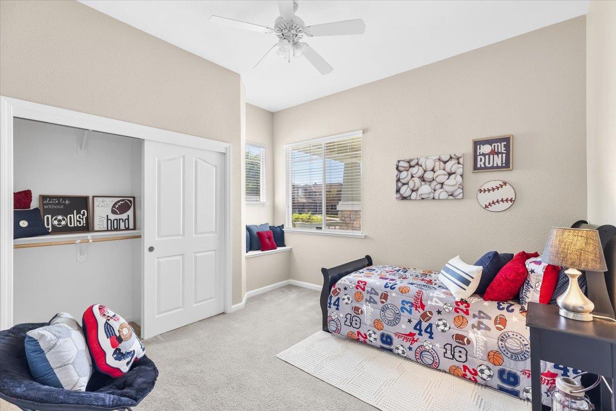 710 Almondcrest St, Oakdale, CA 95361