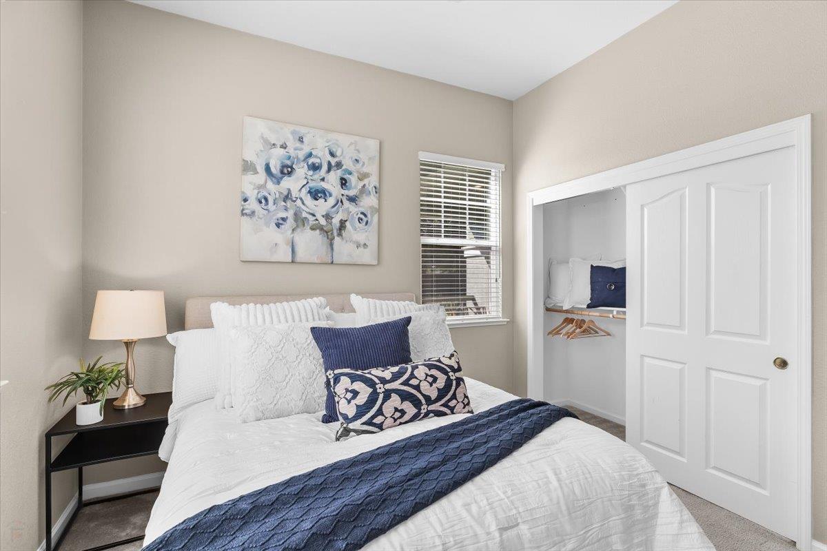 710 Almondcrest St, Oakdale, CA 95361