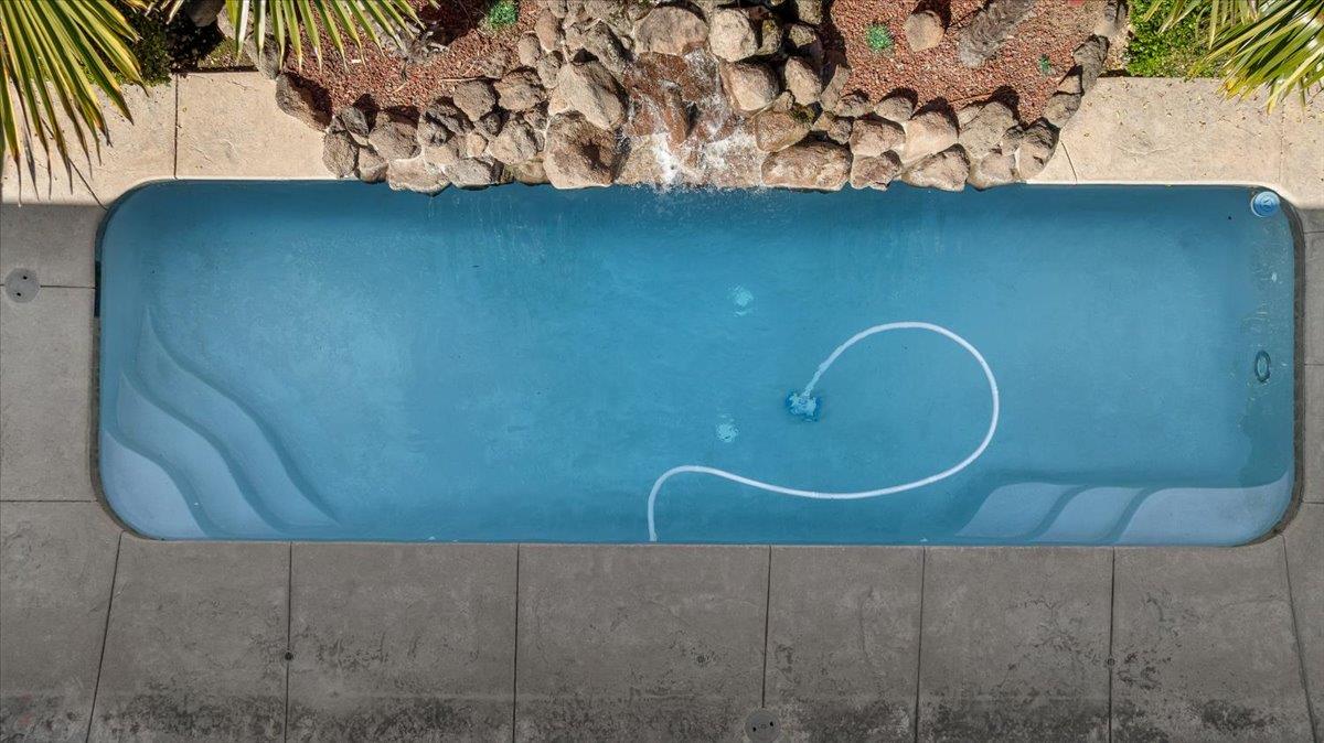 710 Almondcrest St, Oakdale, CA 95361