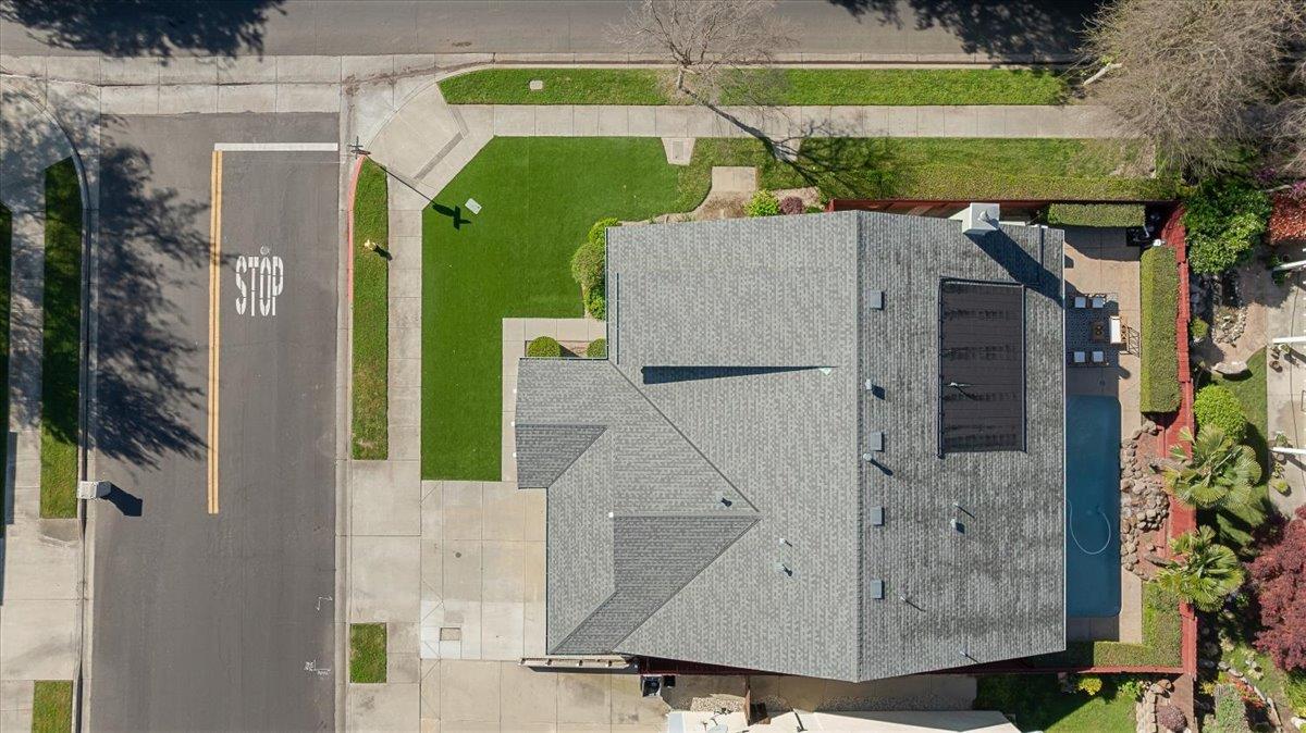 710 Almondcrest St, Oakdale, CA 95361