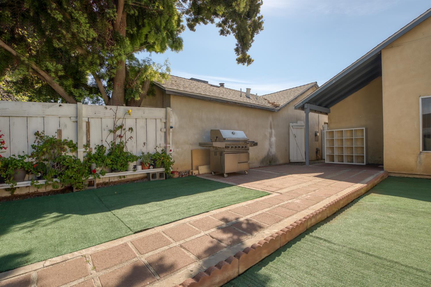 4025 Nugget Dr, Modesto, CA 95355