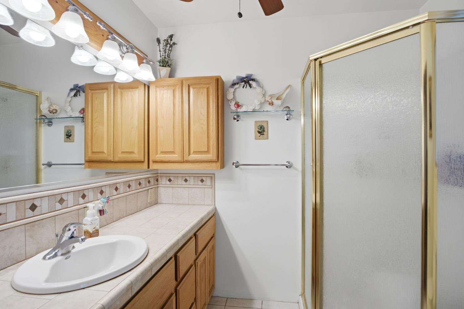 8308 Rexford Dr, Hilmar, CA 95324