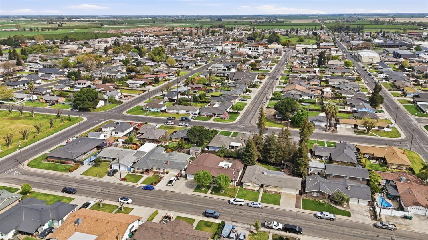 8308 Rexford Dr, Hilmar, CA 95324