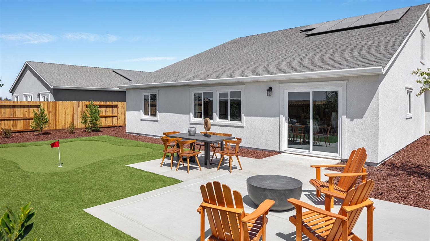 2380 Labrusca St, Manteca, CA 95337