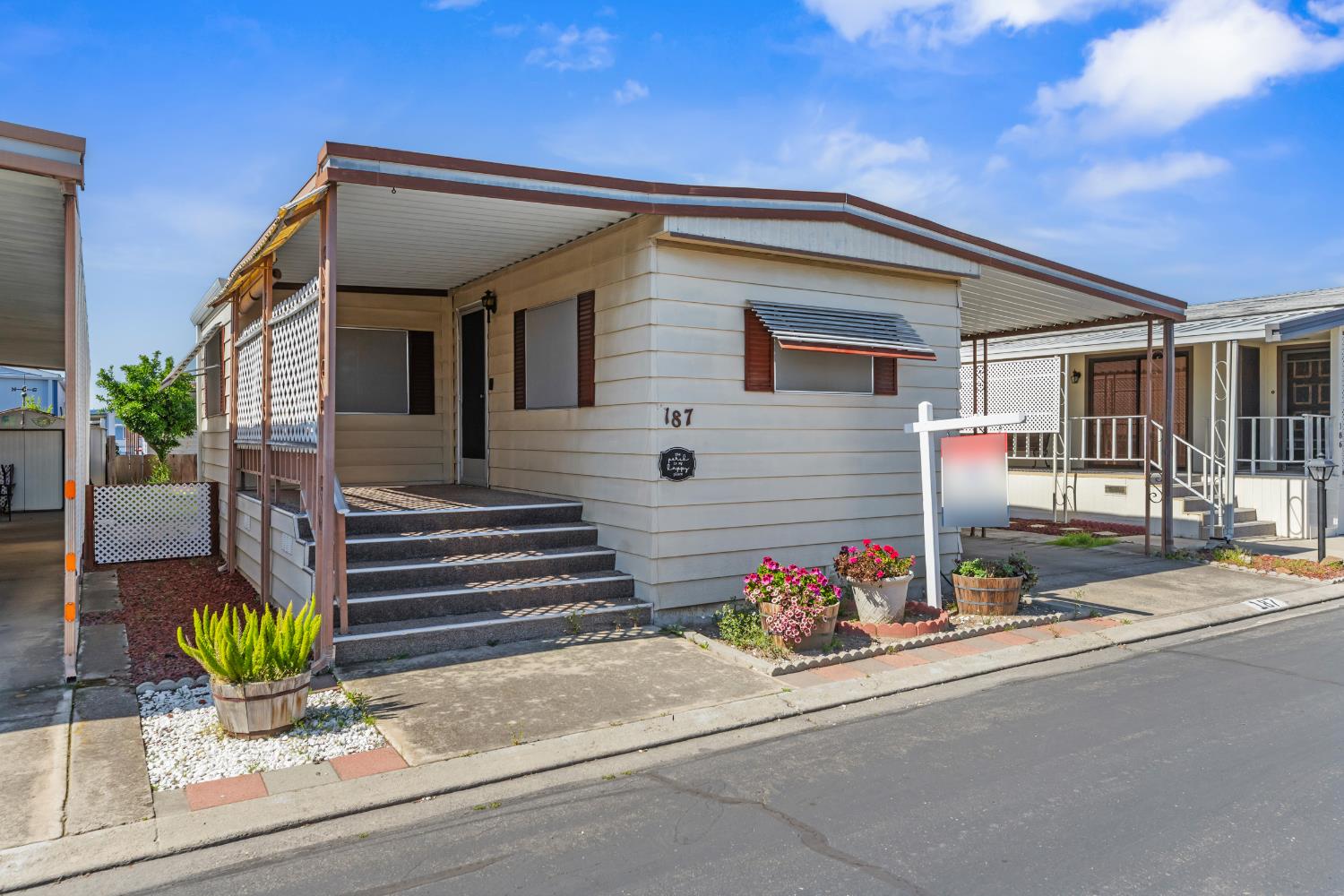 1400 N Tully #187, Turlock, CA 95382