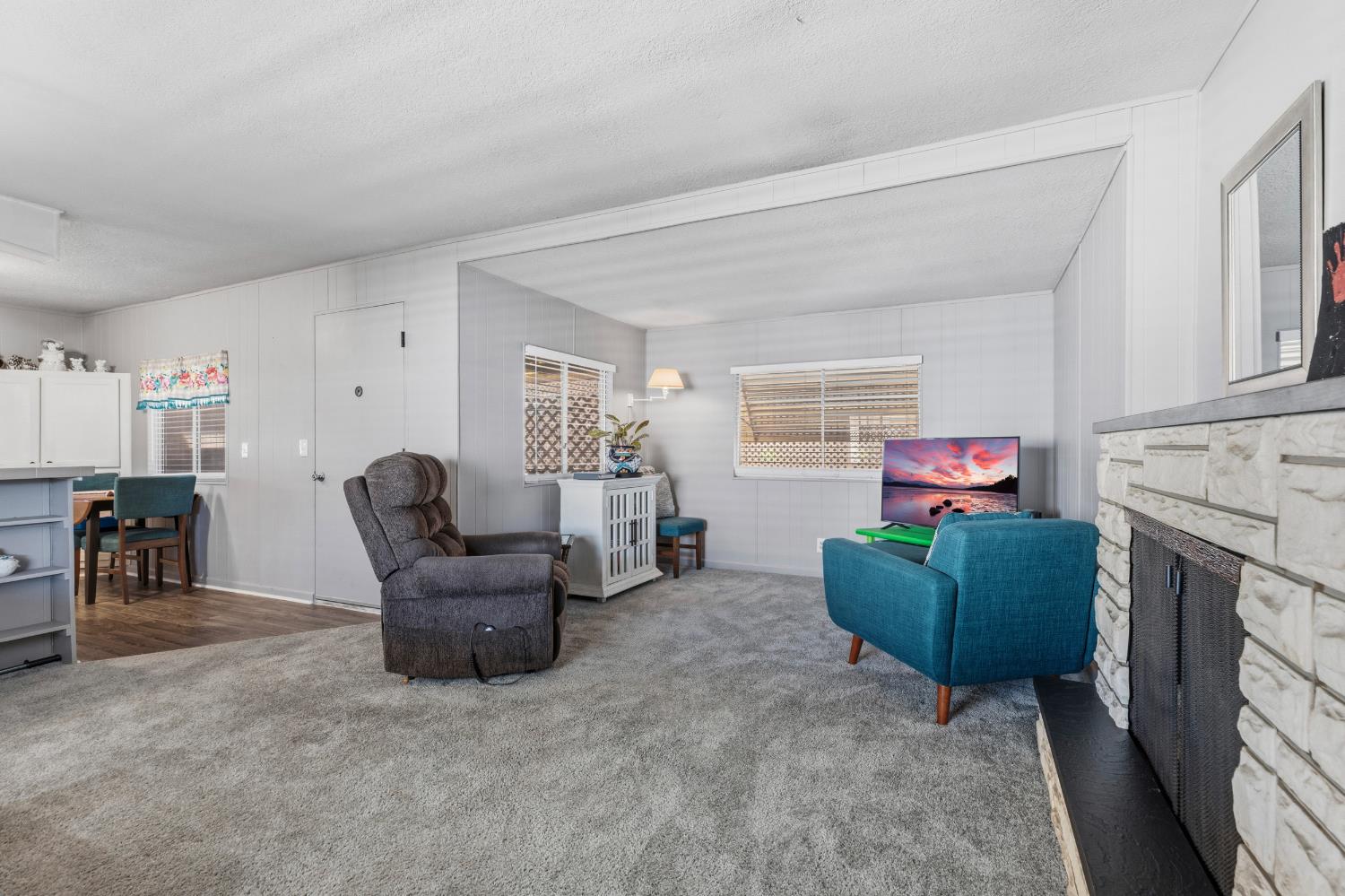 1400 N Tully #187, Turlock, CA 95382