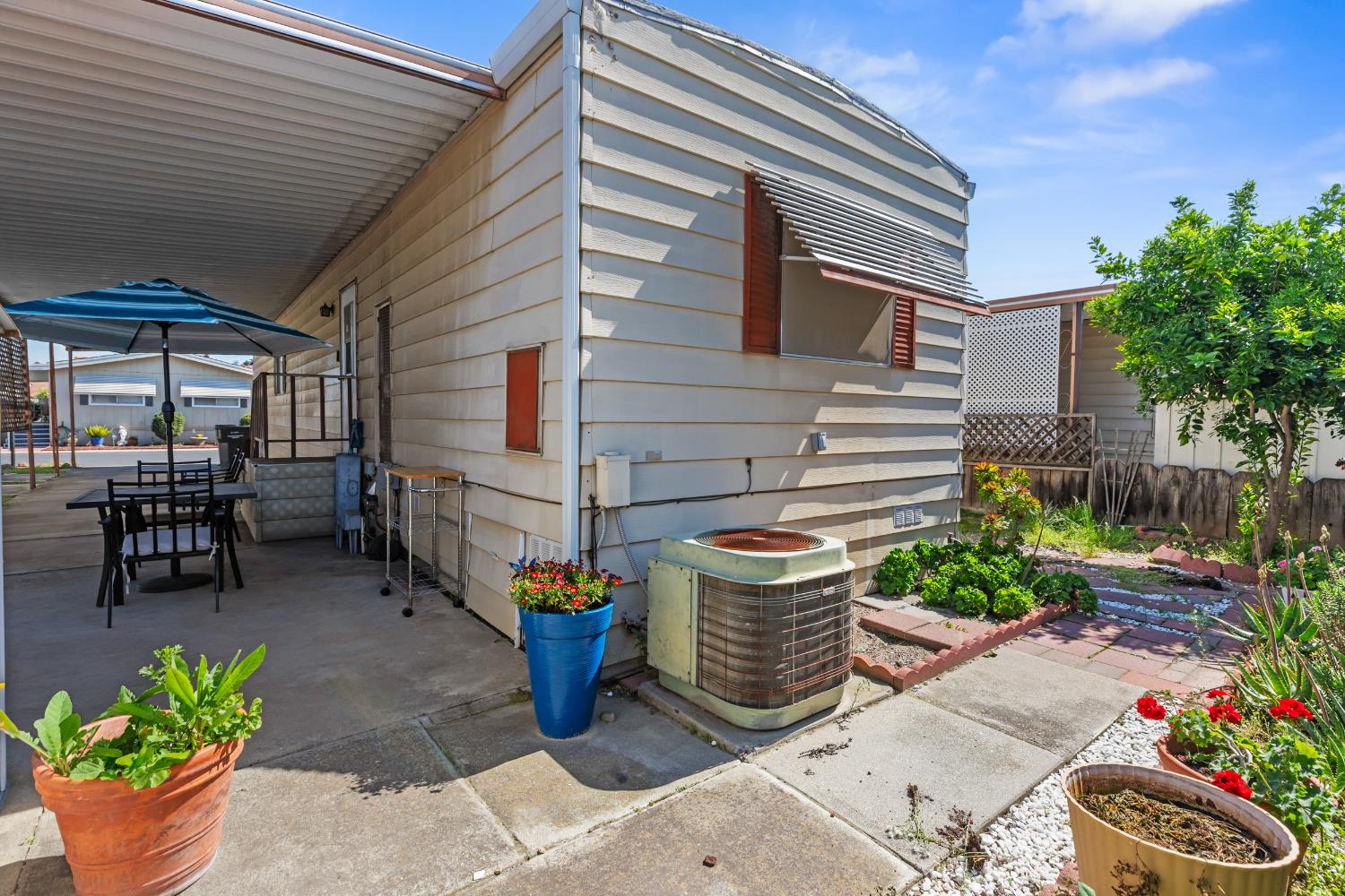 1400 N Tully #187, Turlock, CA 95382