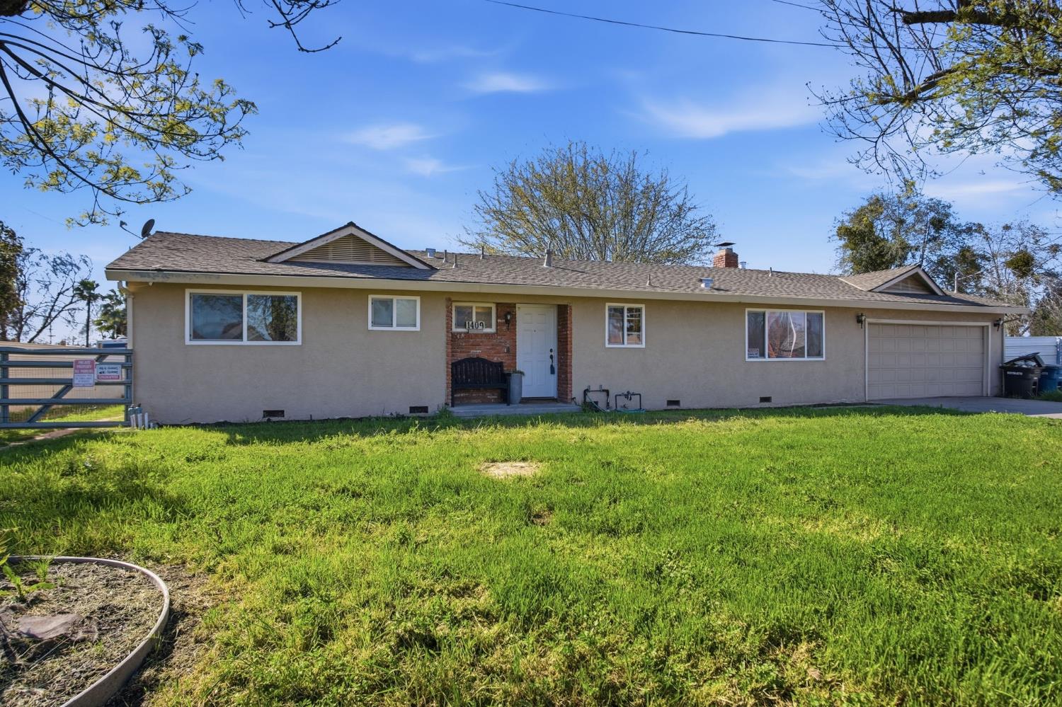 1409 Stonum Rd, Modesto, CA 95351