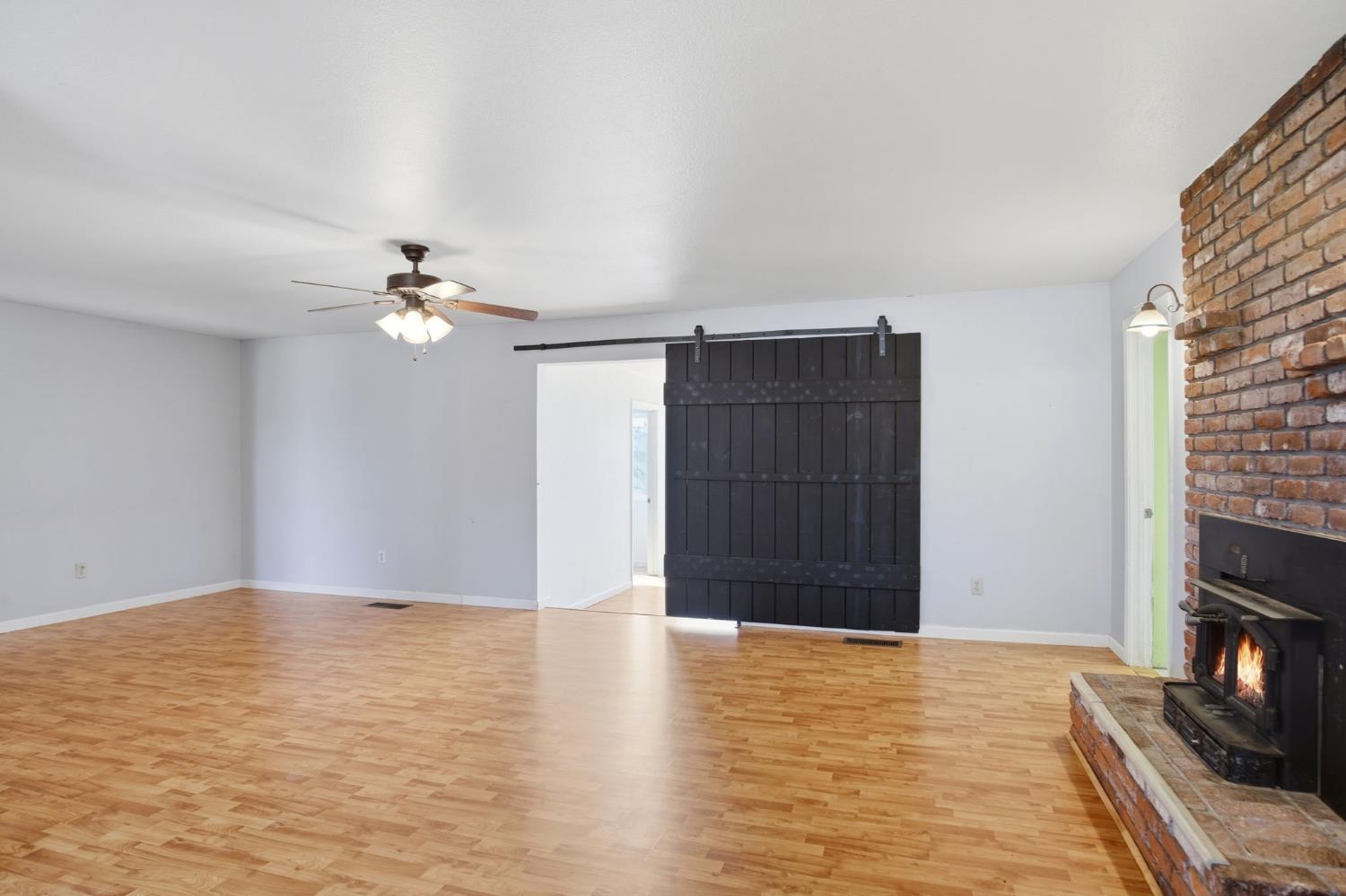 1409 Stonum Rd, Modesto, CA 95351