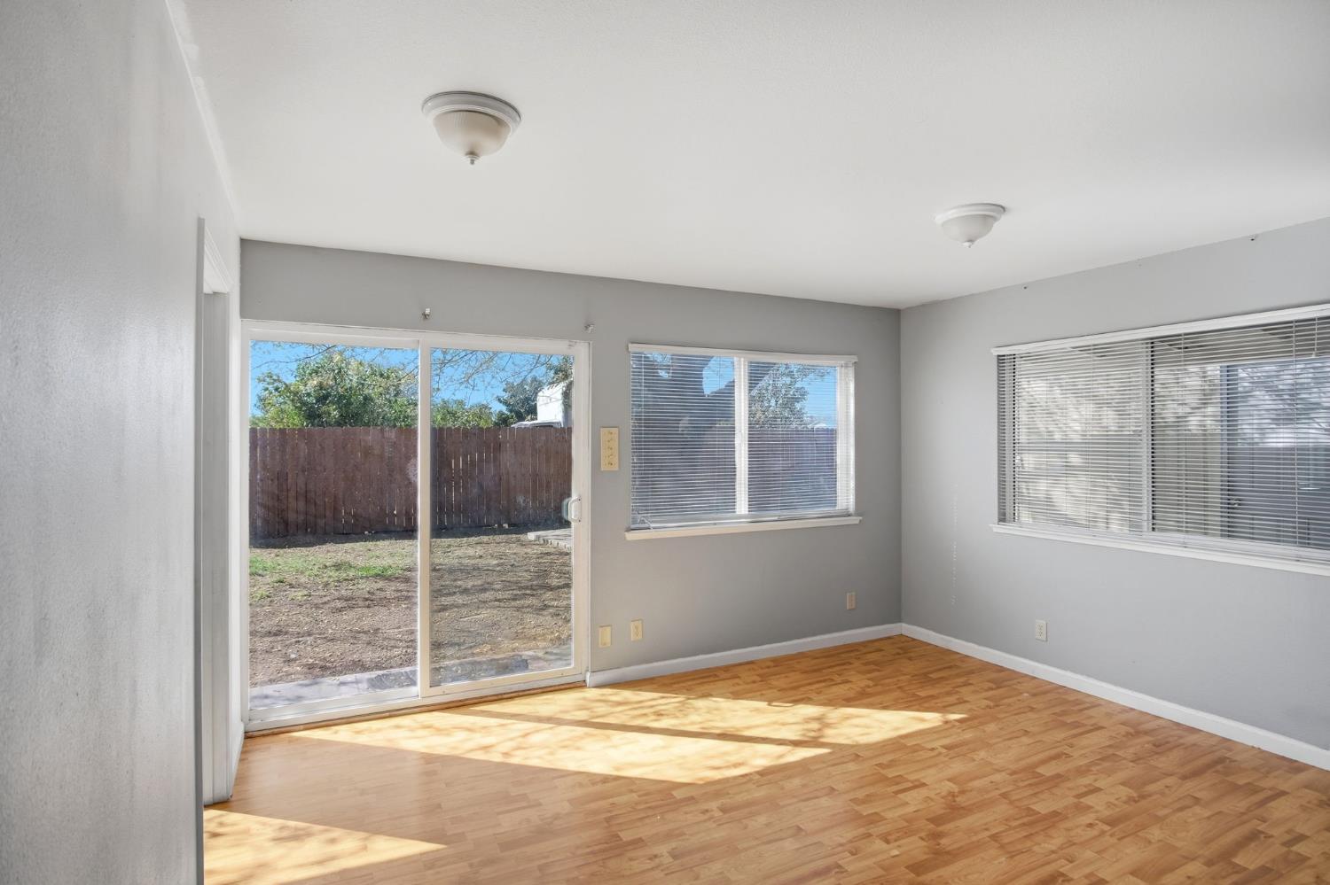 1409 Stonum Rd, Modesto, CA 95351