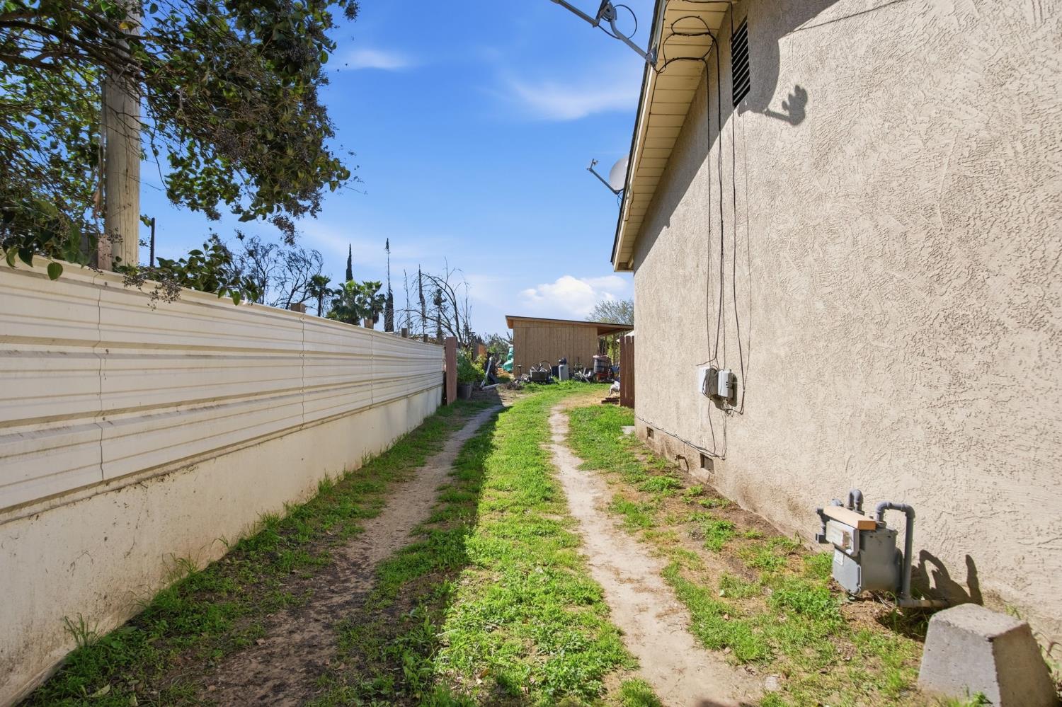 1409 Stonum Rd, Modesto, CA 95351