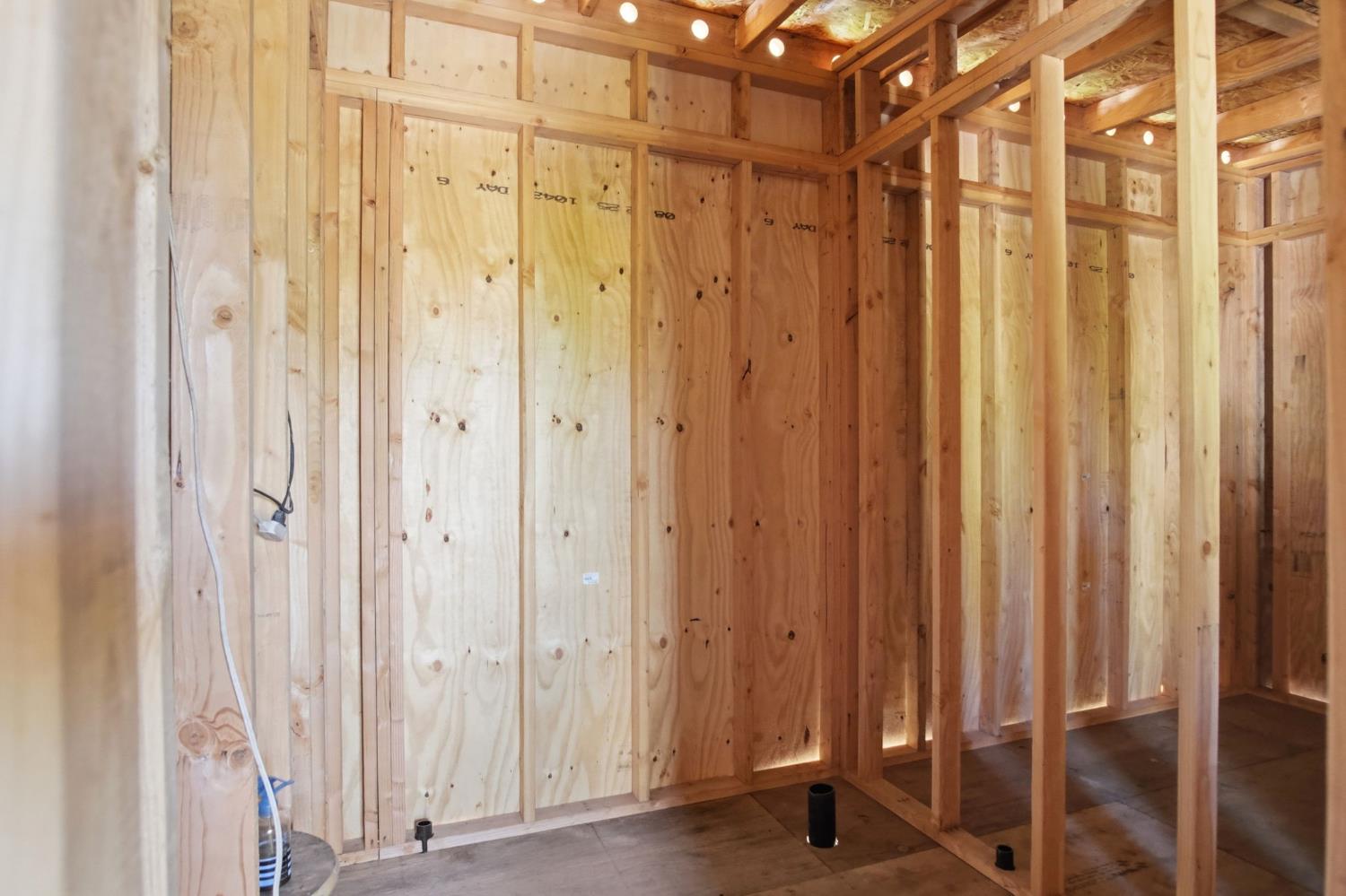 1409 Stonum Rd, Modesto, CA 95351