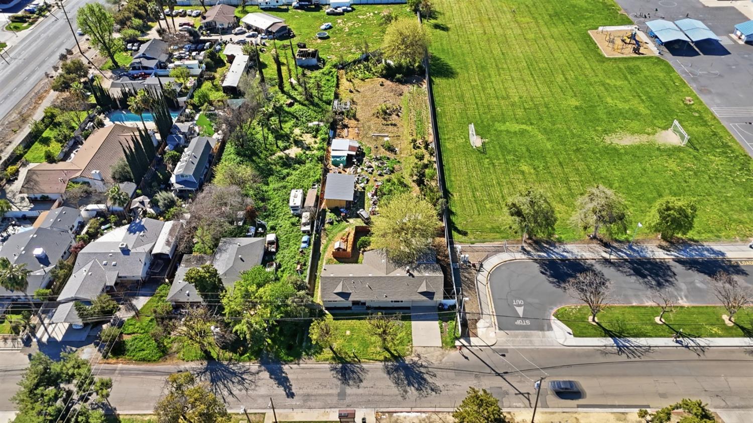 1409 Stonum Rd, Modesto, CA 95351