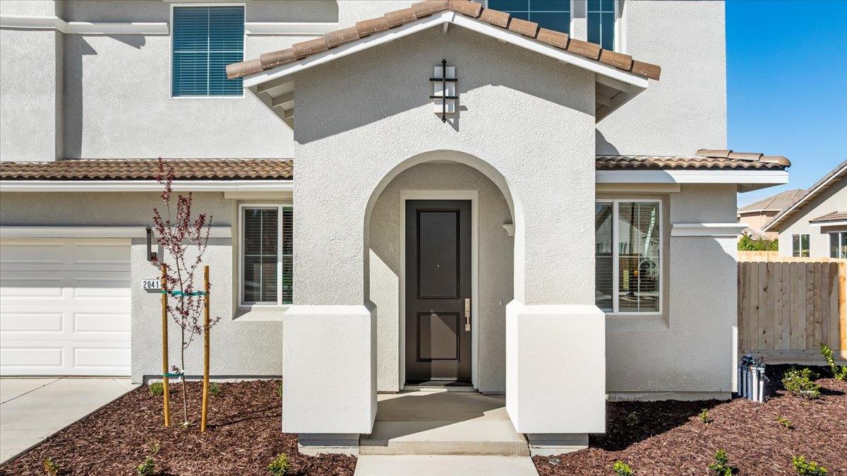 2041 Zane Way, Turlock, CA 95382