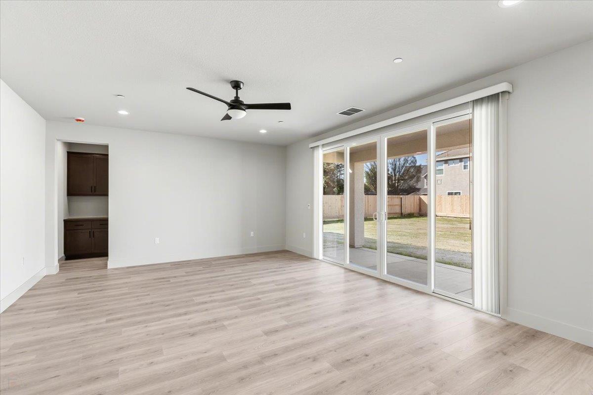 2041 Zane Way, Turlock, CA 95382