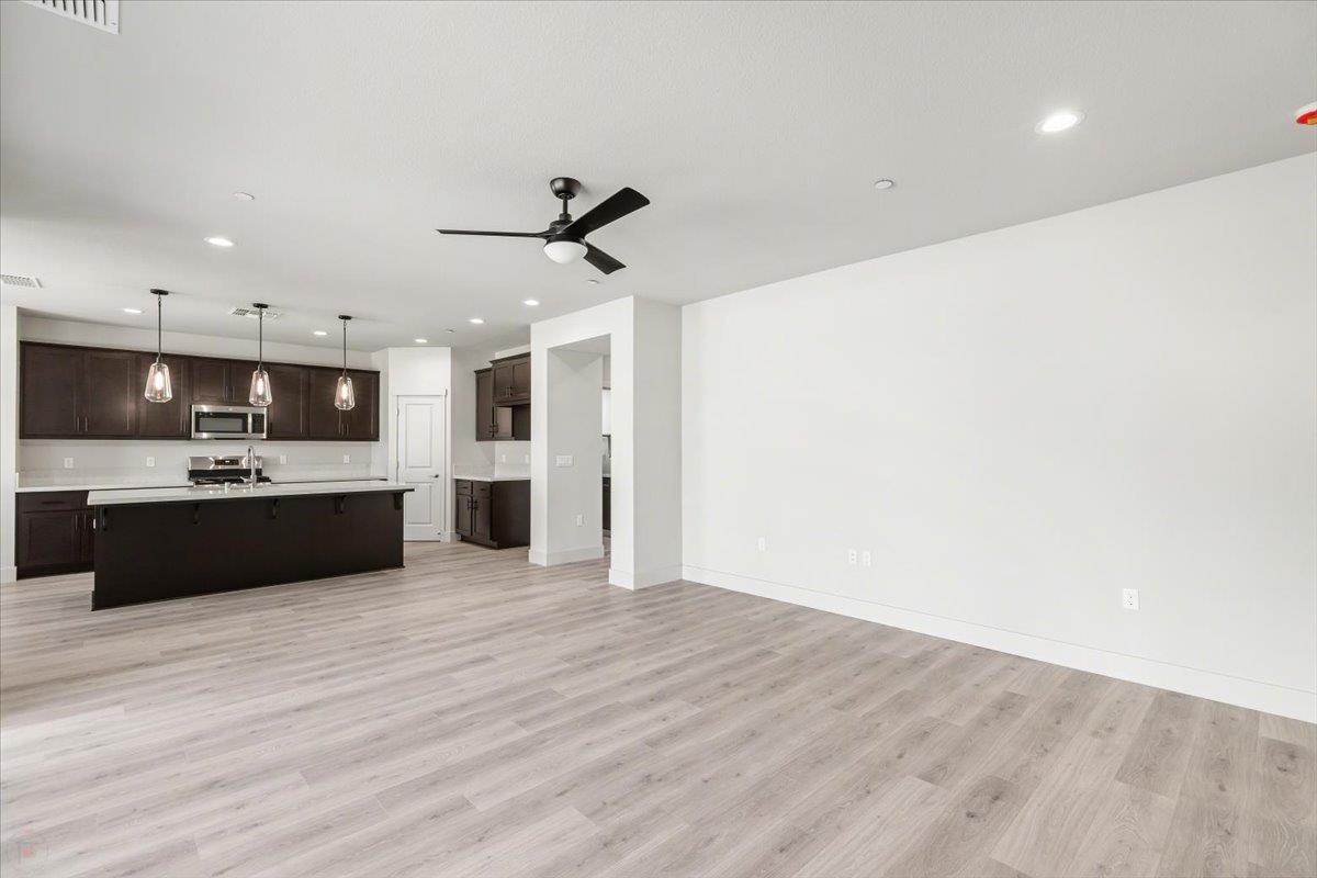 2041 Zane Way, Turlock, CA 95382