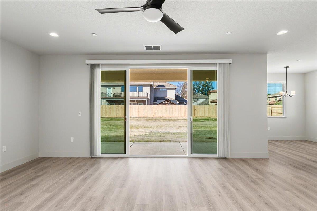 2041 Zane Way, Turlock, CA 95382