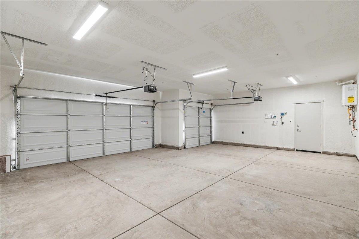 2041 Zane Way, Turlock, CA 95382