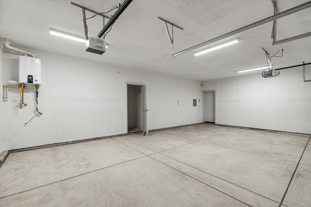 2041 Zane Way, Turlock, CA 95382