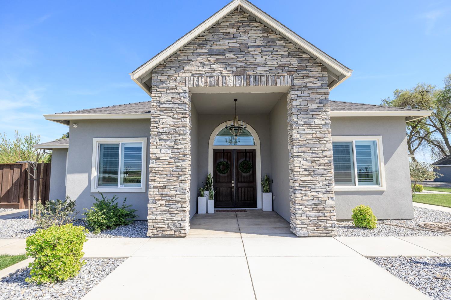 4486 Weir Ave, Livingston, CA 95334