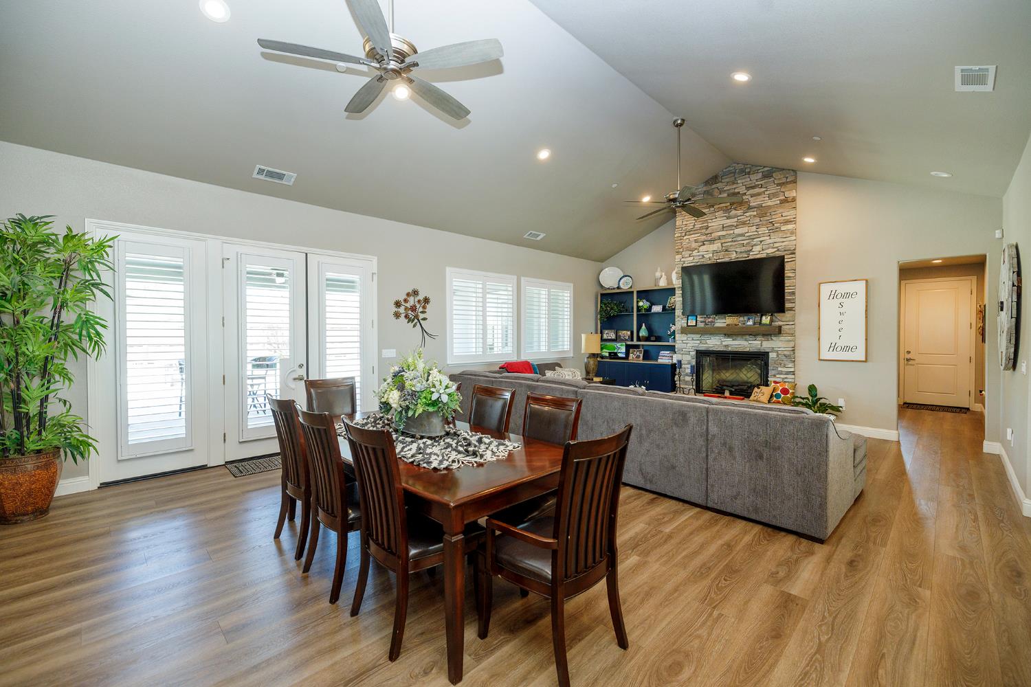 4486 Weir Ave, Livingston, CA 95334