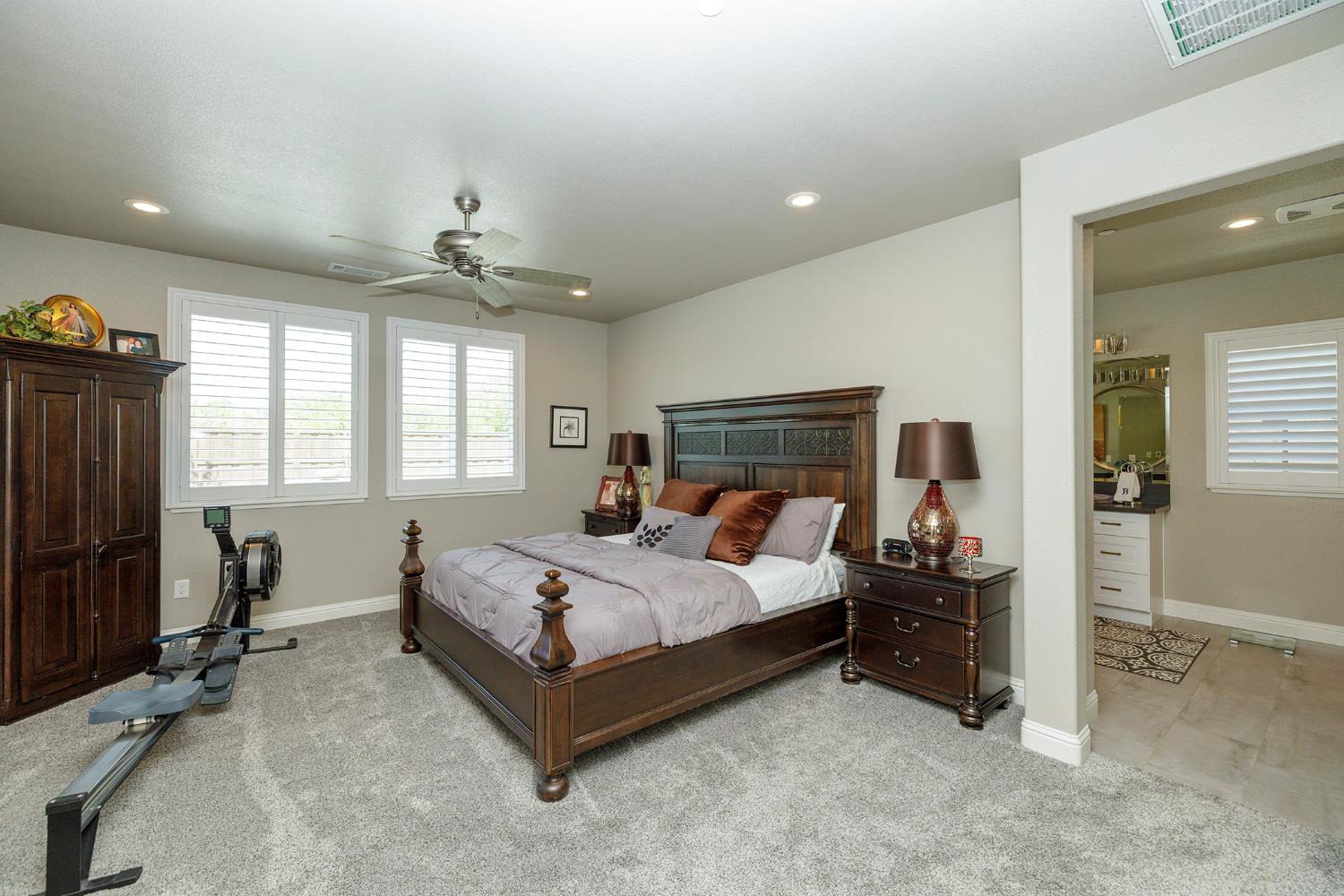 4486 Weir Ave, Livingston, CA 95334