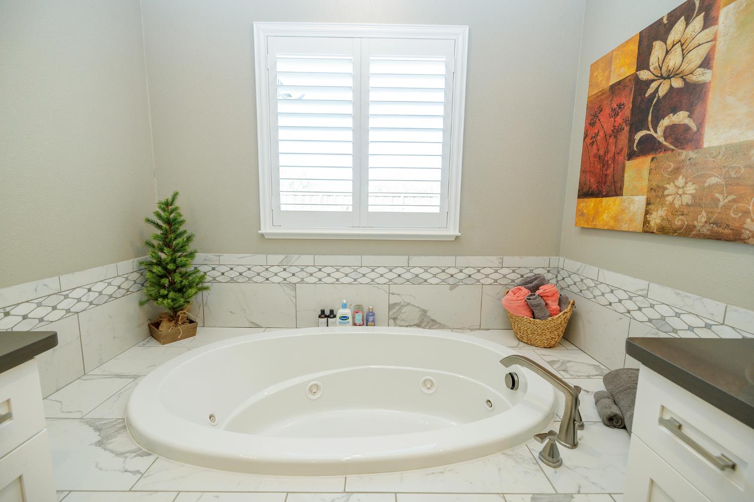 4486 Weir Ave, Livingston, CA 95334