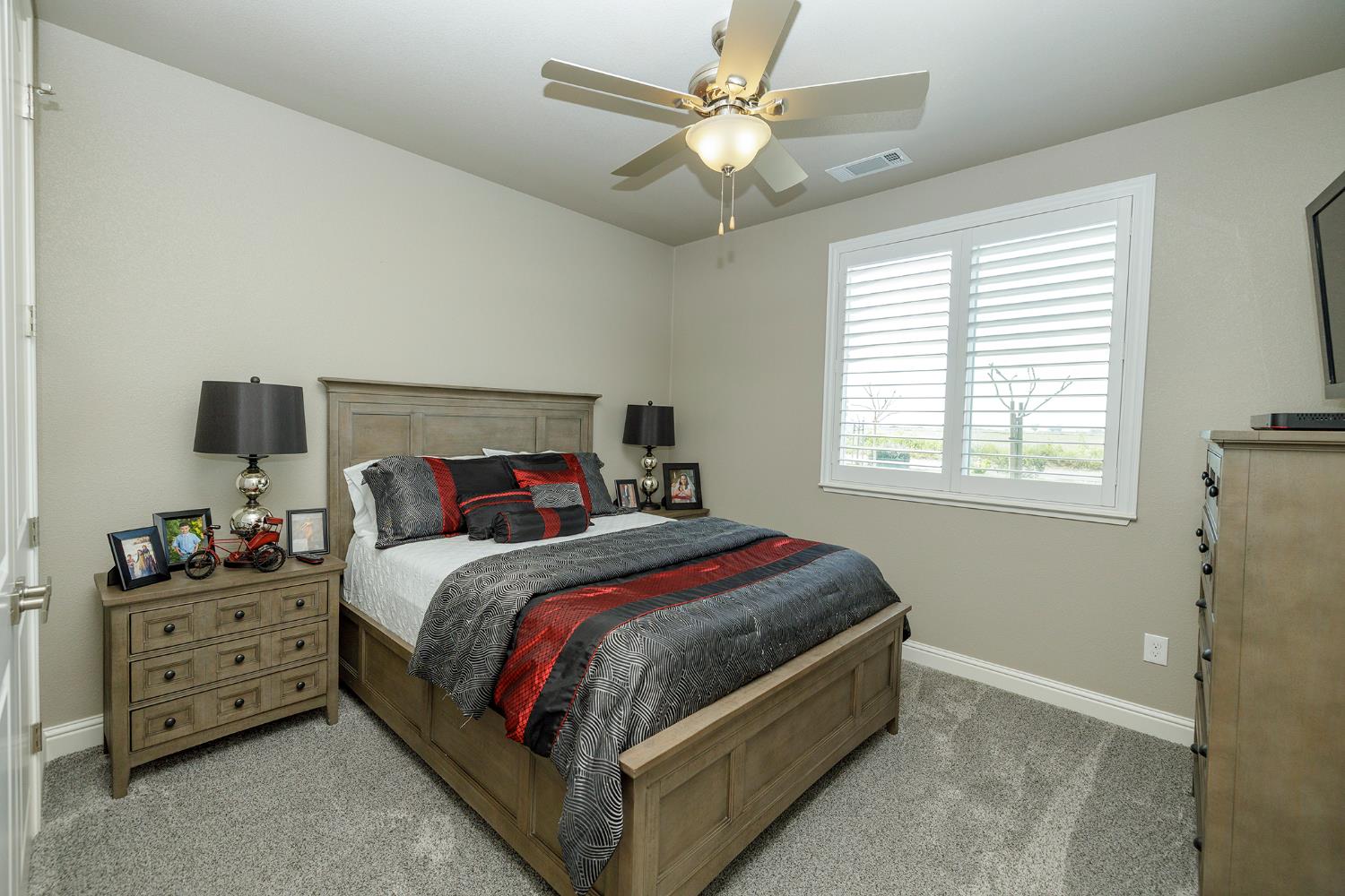 4486 Weir Ave, Livingston, CA 95334