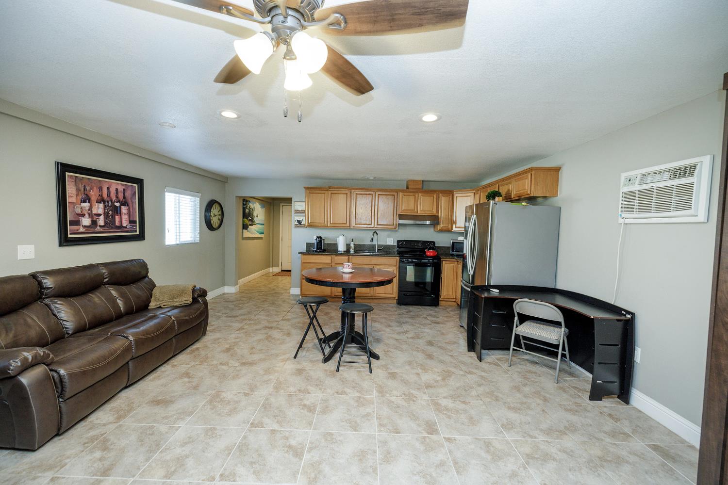 4486 Weir Ave, Livingston, CA 95334