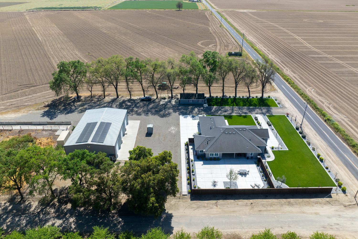 4486 Weir Ave, Livingston, CA 95334