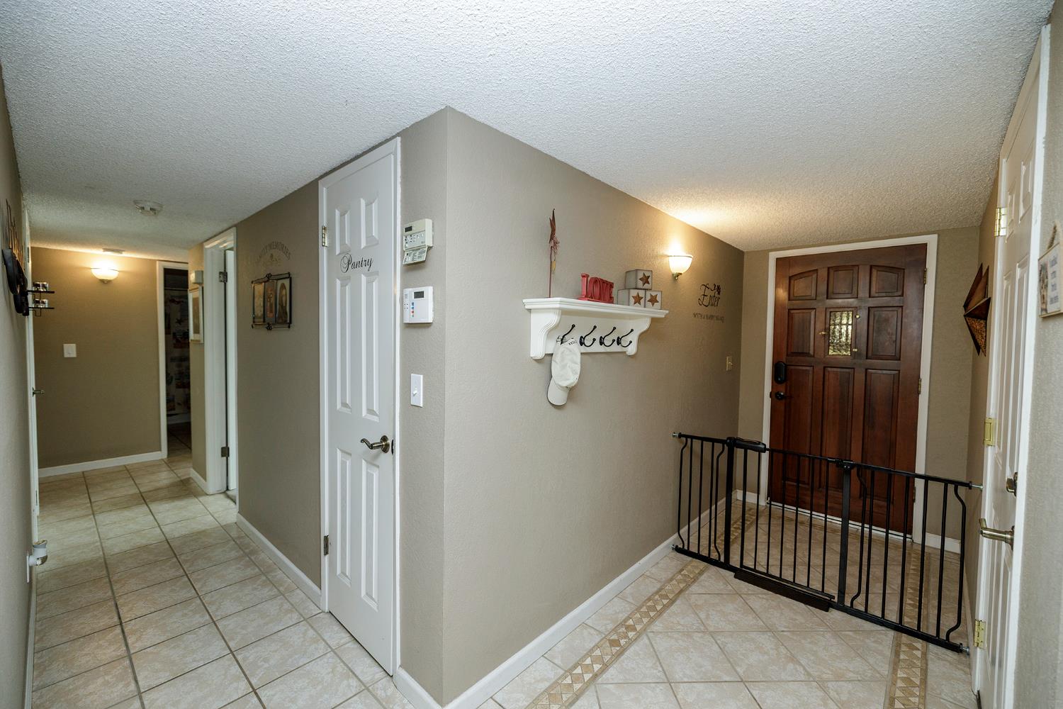 6605 Narcisco Way, Hughson, CA 95326