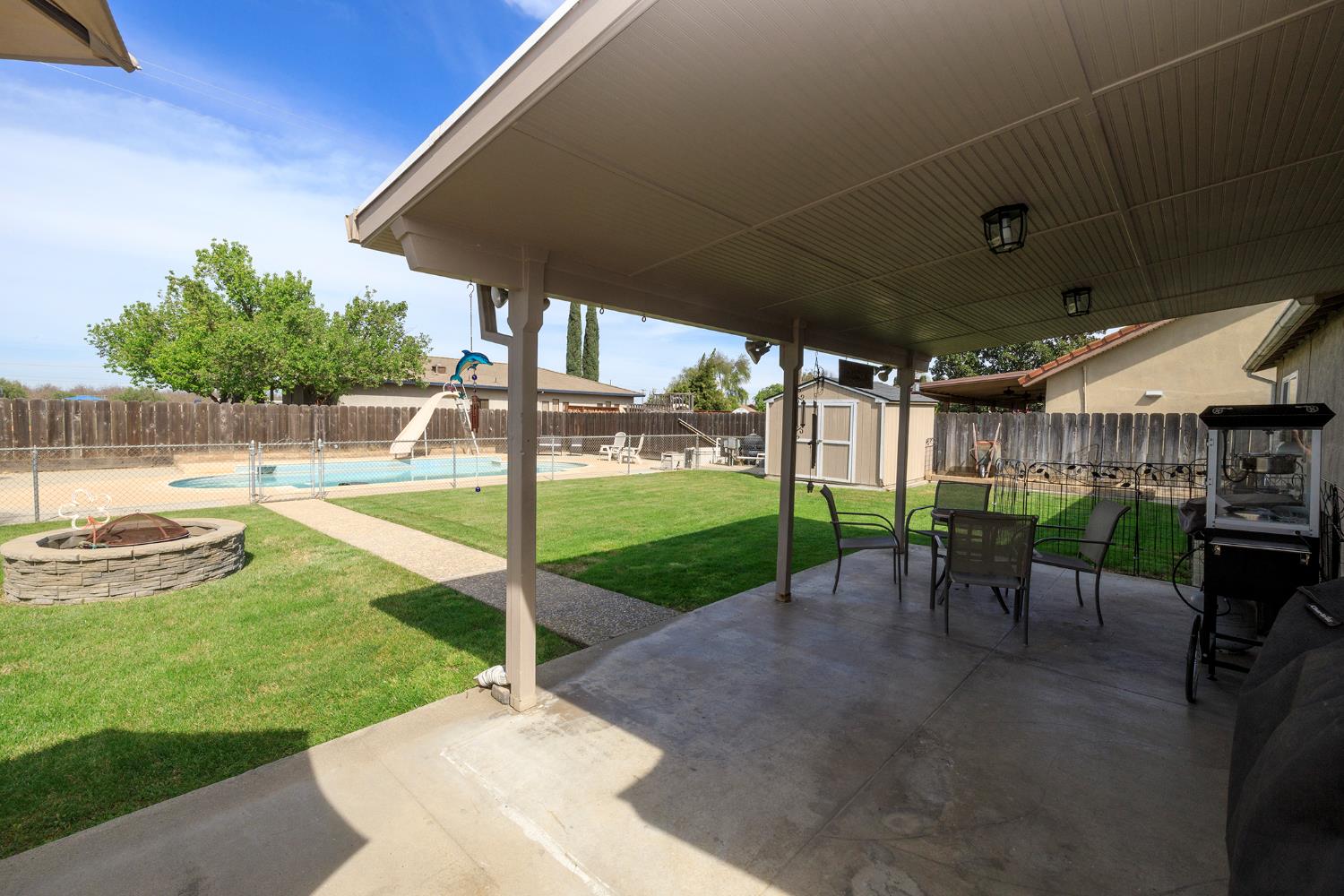 6605 Narcisco Way, Hughson, CA 95326