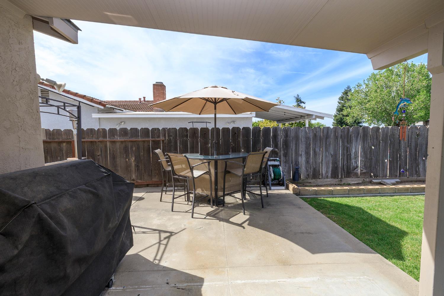 6605 Narcisco Way, Hughson, CA 95326