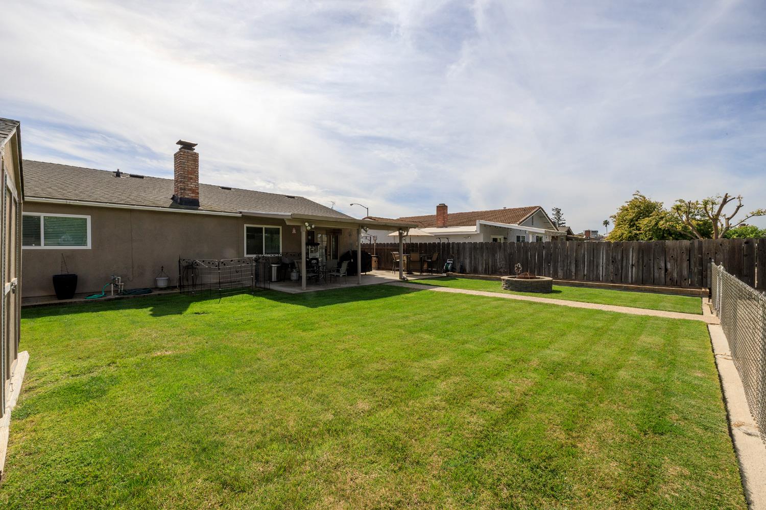 6605 Narcisco Way, Hughson, CA 95326