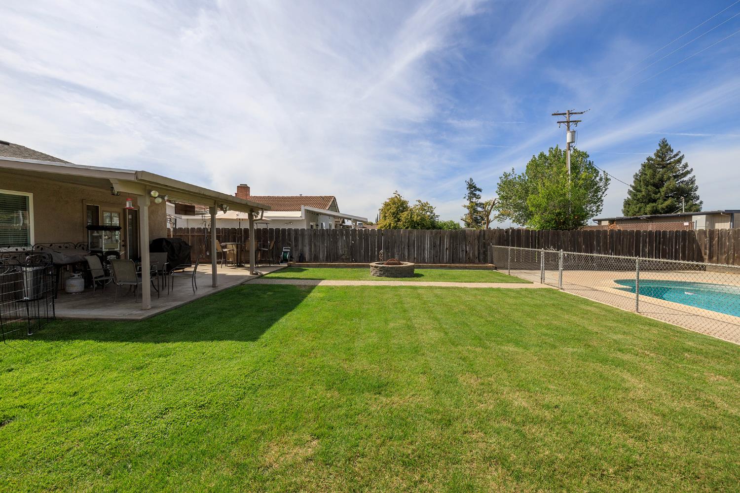 6605 Narcisco Way, Hughson, CA 95326
