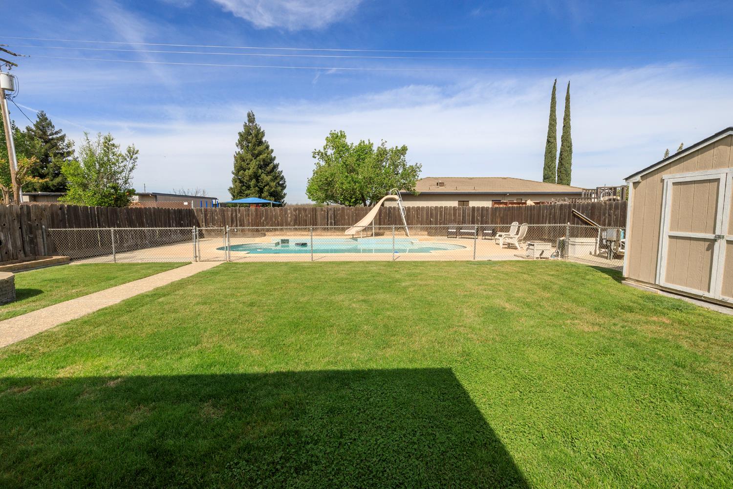 6605 Narcisco Way, Hughson, CA 95326