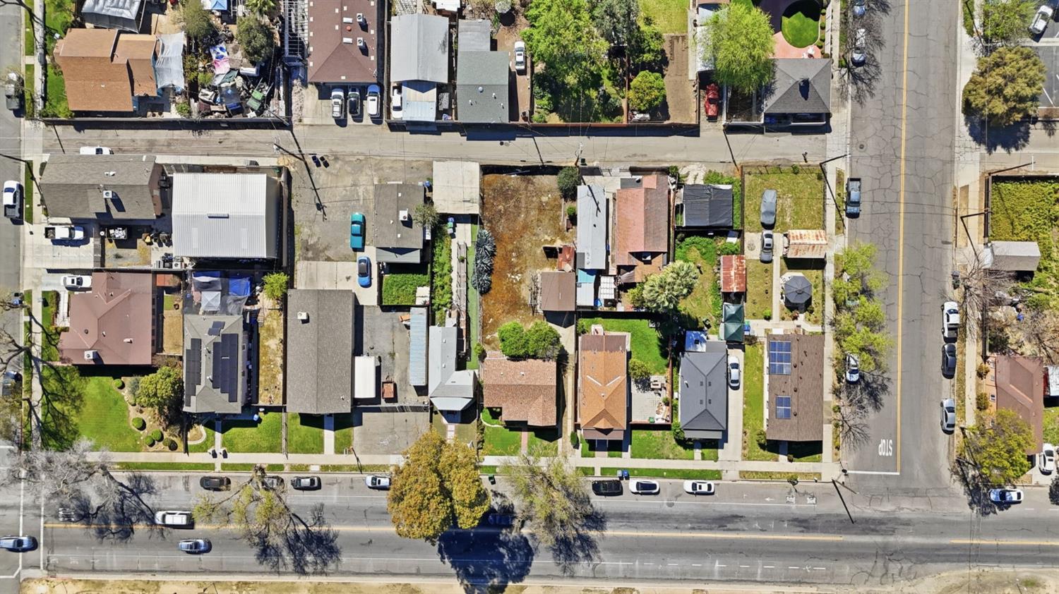 323 H St, Los Banos, CA 93635