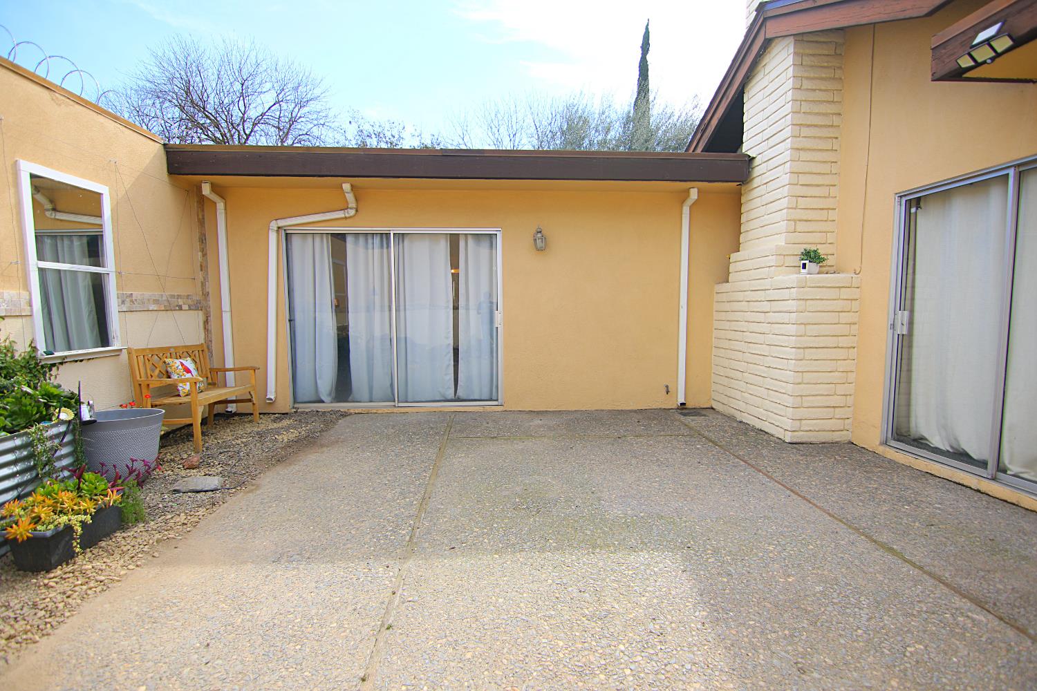 300 Los Verdes Ct, Modesto, CA 95354