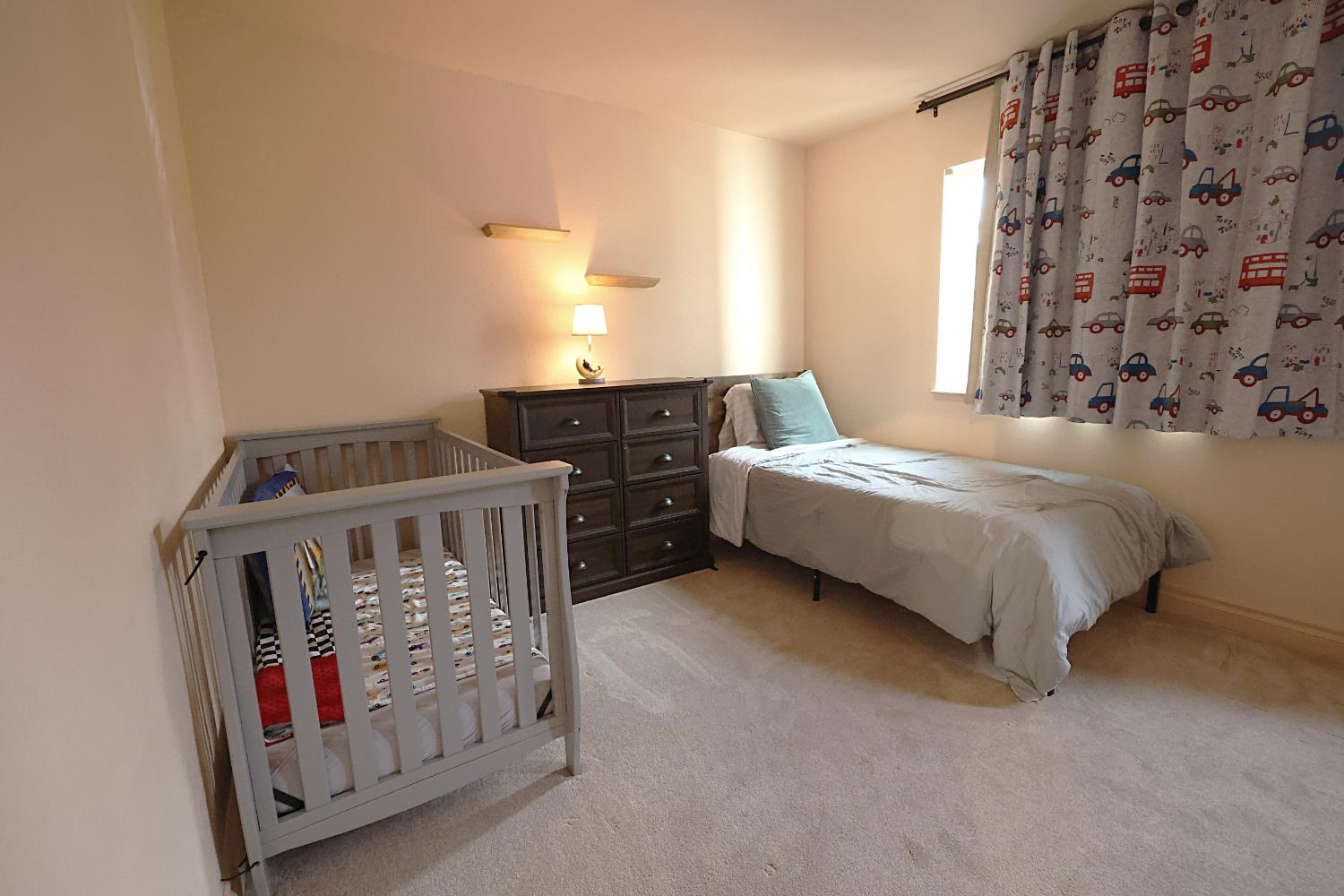 300 Los Verdes Ct, Modesto, CA 95354