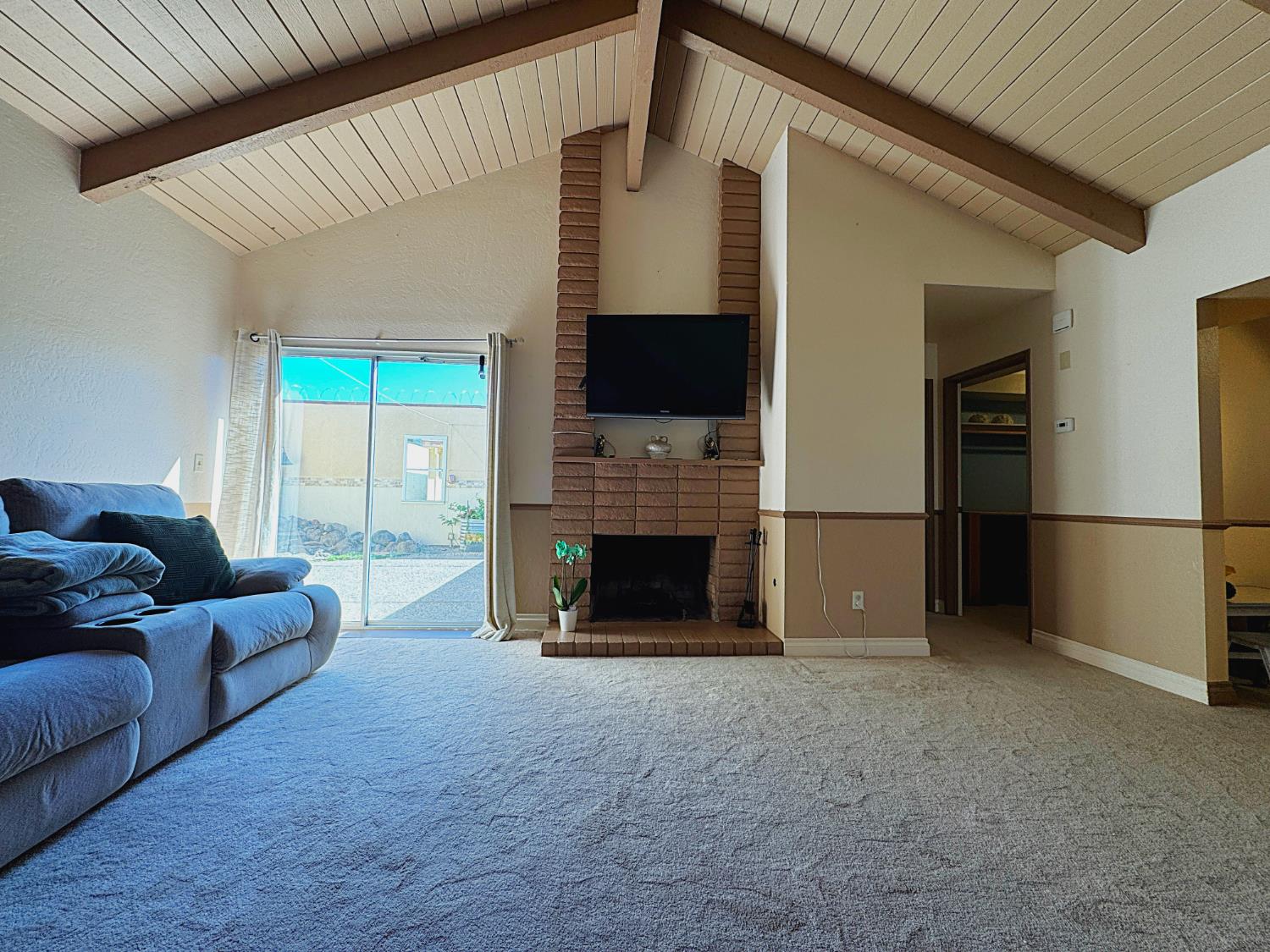 300 Los Verdes Ct, Modesto, CA 95354