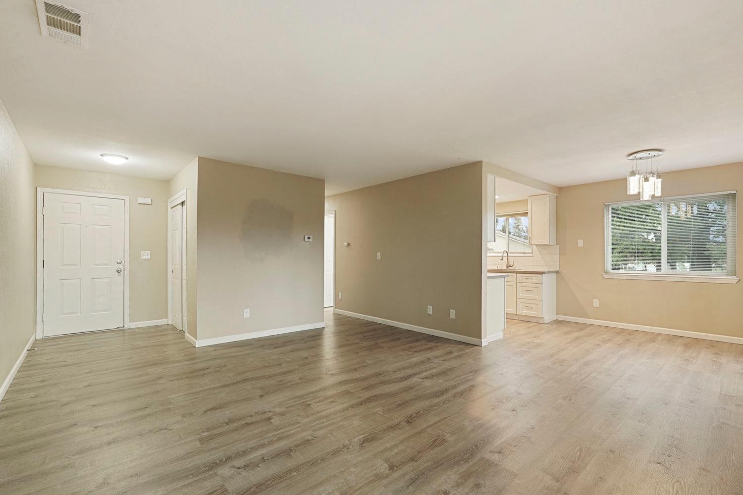 495 Cherry Ln #J, Manteca, CA 95337